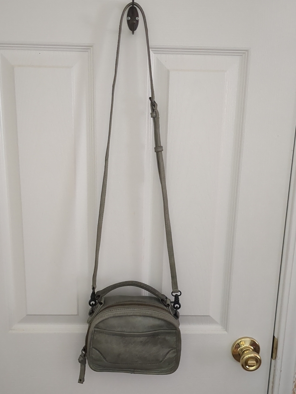 Frye Melissa Olive Green Leather Women's Crossbody Bag with Adjustable Strap